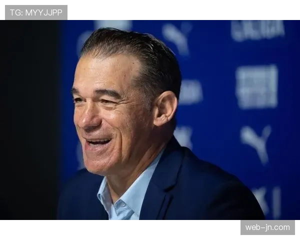 官方：阿拉维斯主帅路易斯-加西亚下课，B队教练暂代主帅一职